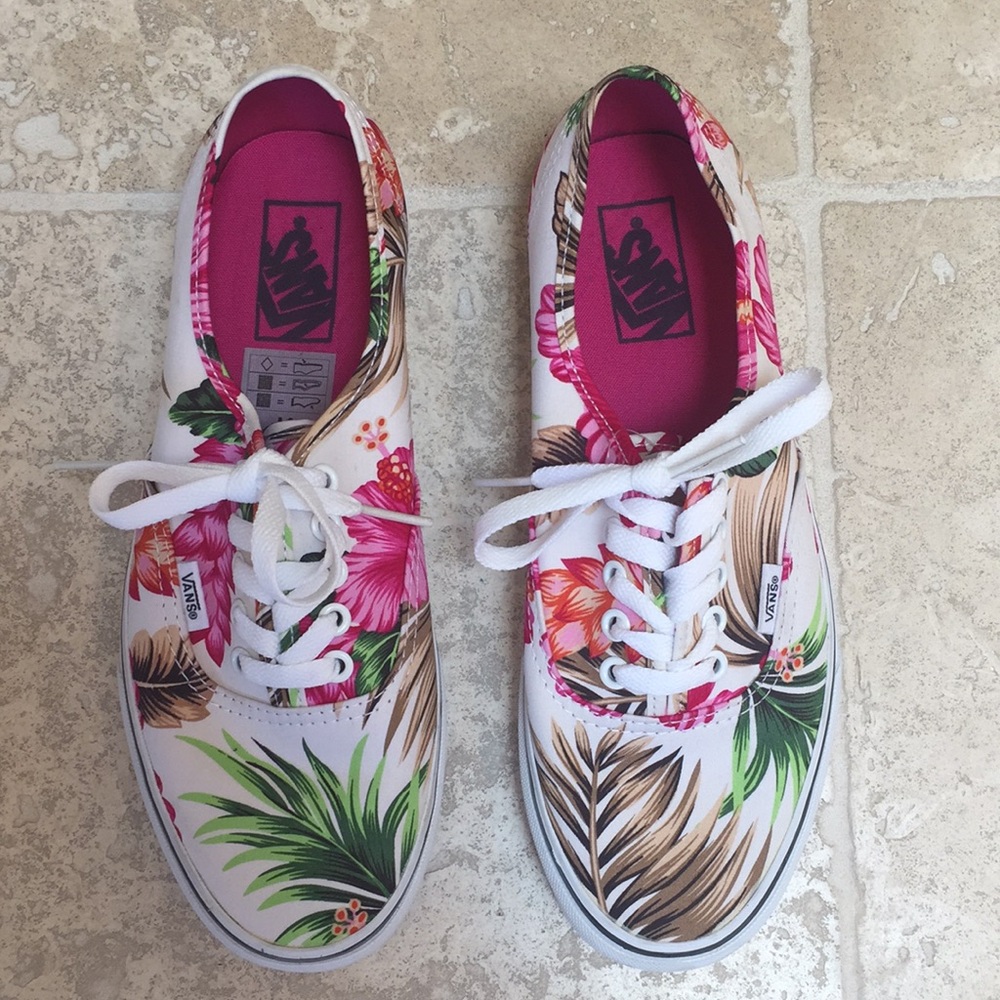 LIKE NEW Tropical printed Vans